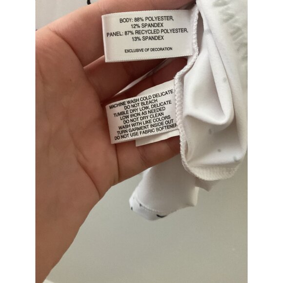 Annika Cutter & Buck Womens Sleeveless Golf Top M Glade Springs DryTec 50+  Whit - Picture 3 of 6